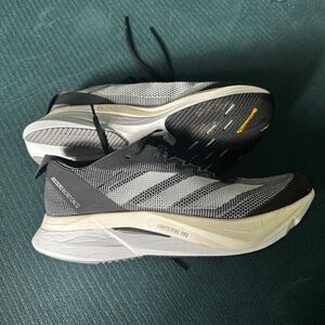 Adizero Boston 12 size 8.5